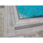 Решетки для бассейна: функциональность и безопасность водоемов